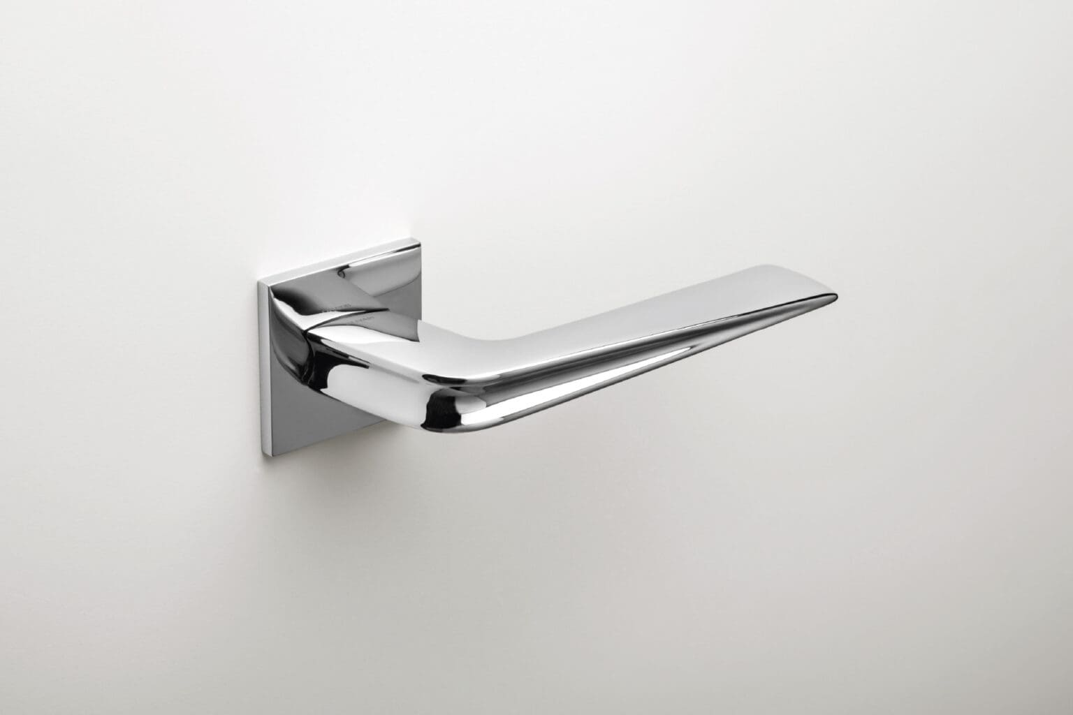 Chevron door handle by Olivari