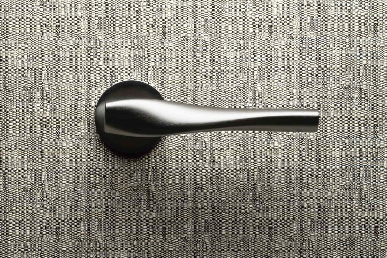 Marilyn door handle by Olivari