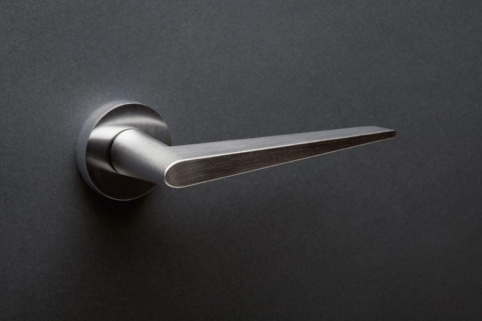Nina door handle by Olivari